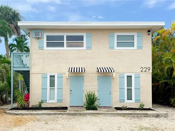 229 Fairweather LN, FORT MYERS BEACH, FL 33931