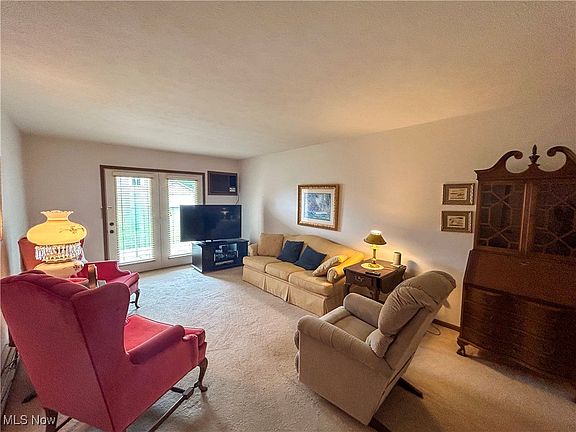 2nd image of 921 Auburn Hills Dr Unit 1