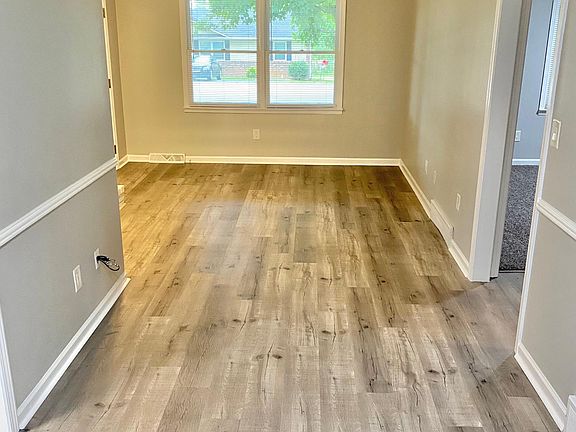 4th image of 2512 Edgehill Pl #A