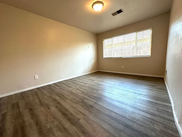 609 Fort Sumpter Dr — Photo 14