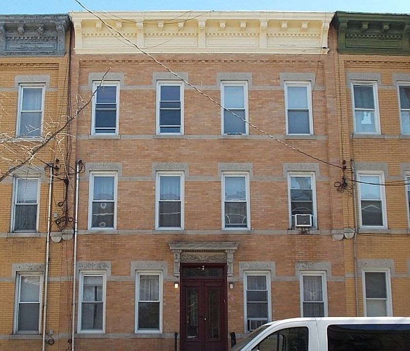 1st image of 1015 Seneca Ave #B