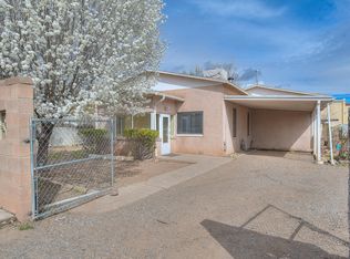 3025 Draxton Ave SW, Albuquerque, NM 87105