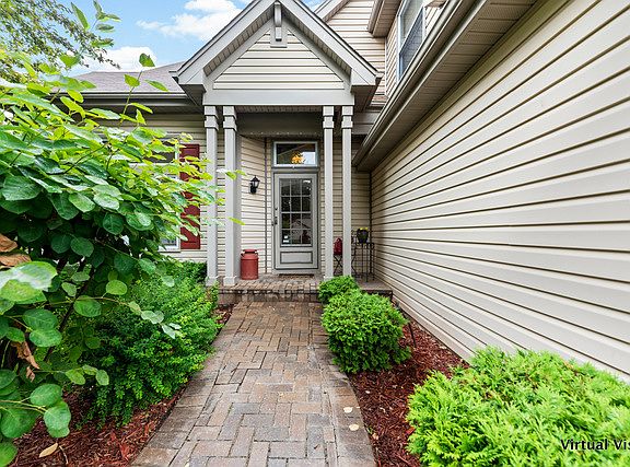 3rd image of 408 Harvard Ct