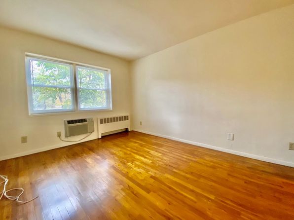 (undisclosed Address)