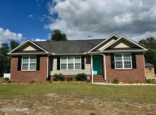 374 Pirate Cove Rd, Washington, NC 27889
