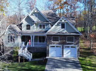 121 Rothfield Cir, Daniels, WV 25832