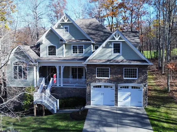 121 Rothfield Cir, Daniels, WV 25832