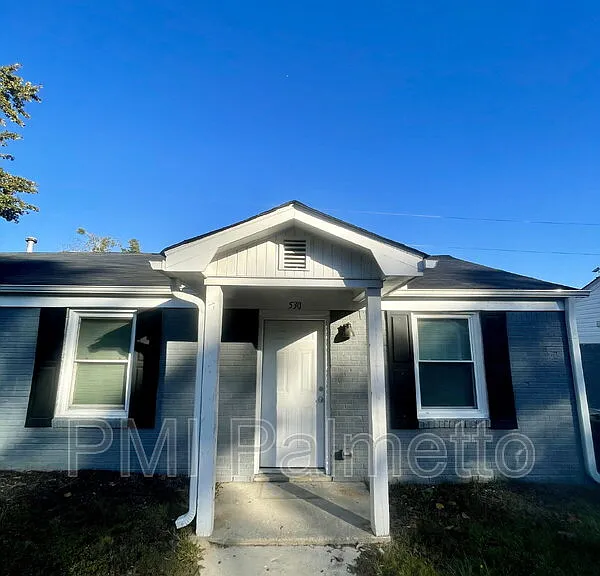 530 Jasper St — Photo 2
