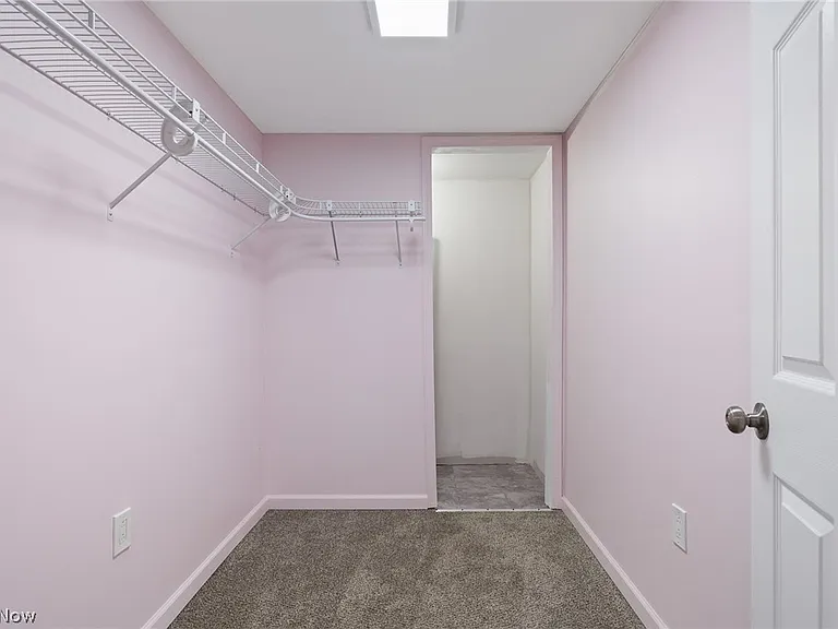 219 N Jefferson St — Photo 13