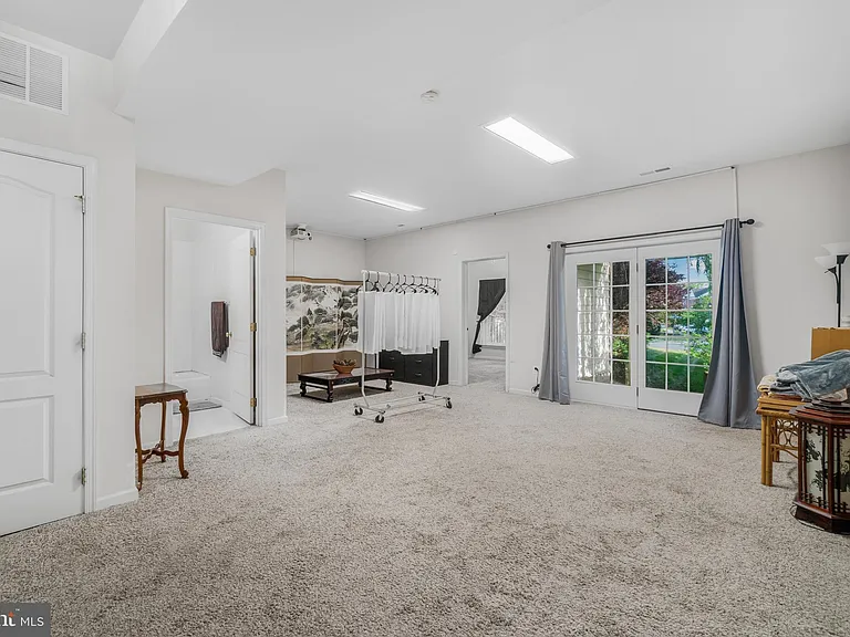 43729 Stoke Chapel Ter — Photo 27