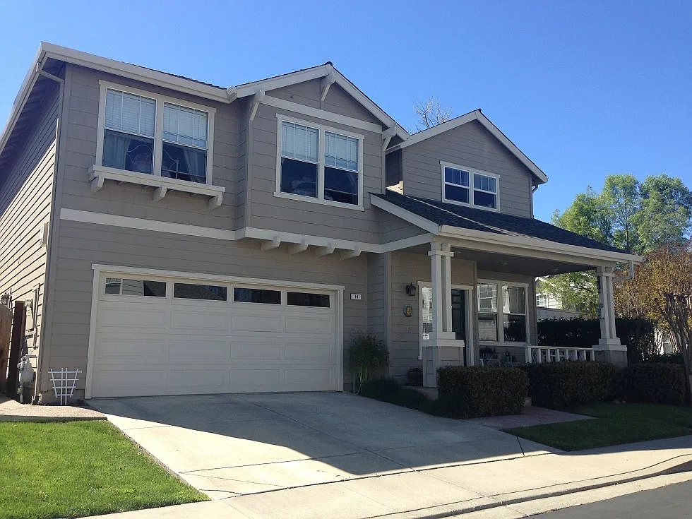 14 Elmwood Dr photo 1