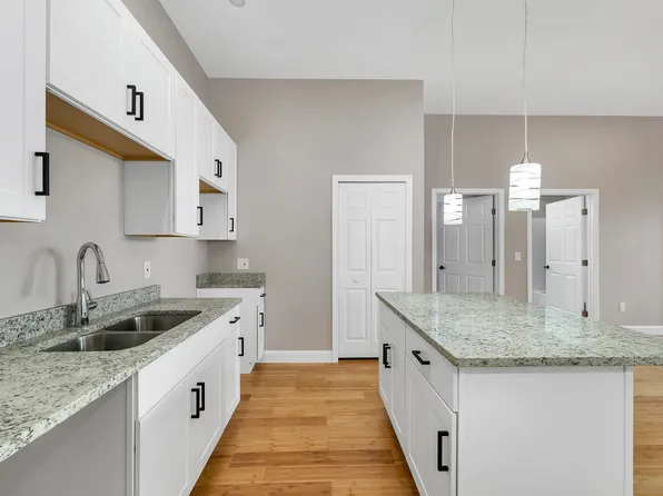 12 Cross Street #103, Concord, NH 03303