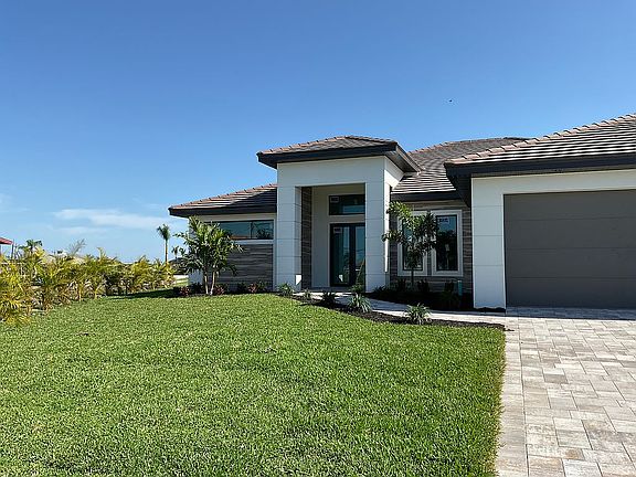 3rd image of 2803 SW 25th Ave