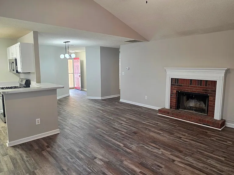 703 S Fairfield Dr — Photo 11