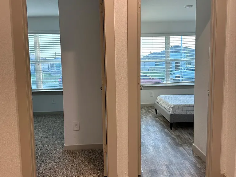 7219 Whispering Leaf St — Photo 13