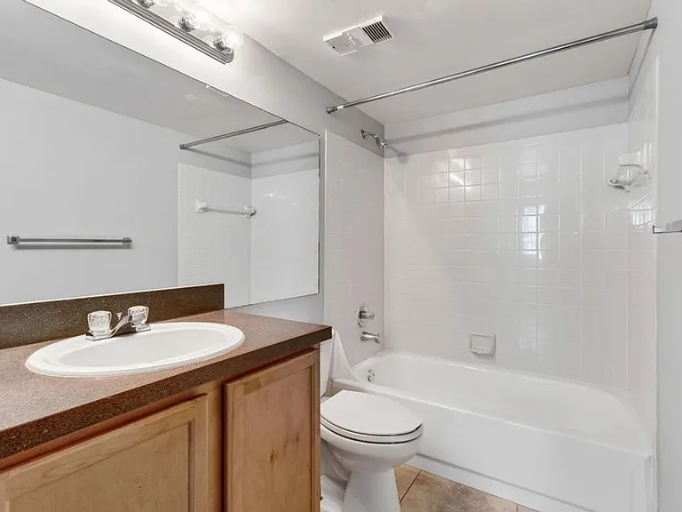 744 Executive Center Dr #23-9-23 — Photo 9