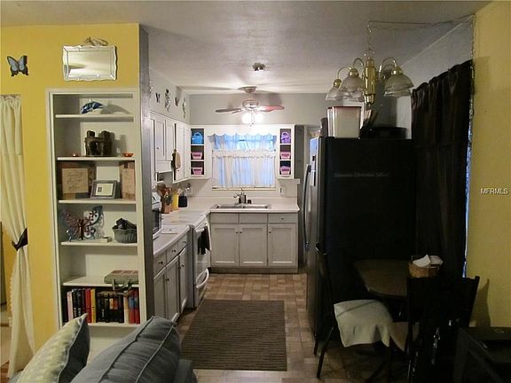 2nd image of 1166 41st St