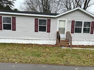 301 Darelnor St #9, Cadillac, MI 49601