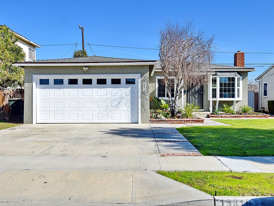 1st image of 18810 Cranbrook Ave
