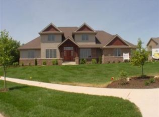 1745 Feather Rock Dr, Crown Point, IN 46307
