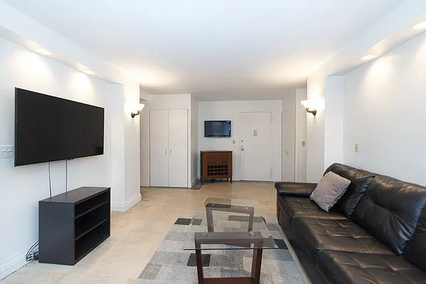 Sold by Owner | media 23