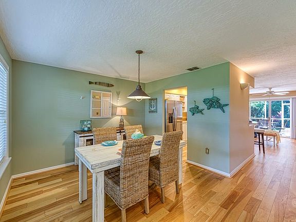 5th image of 1506 Coral Oak Ln #0