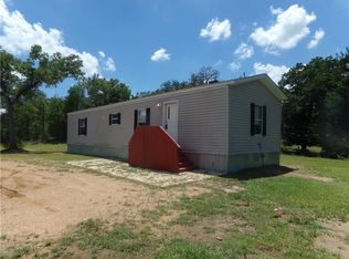 147 N Red Bud Trl, Elgin, TX 78621