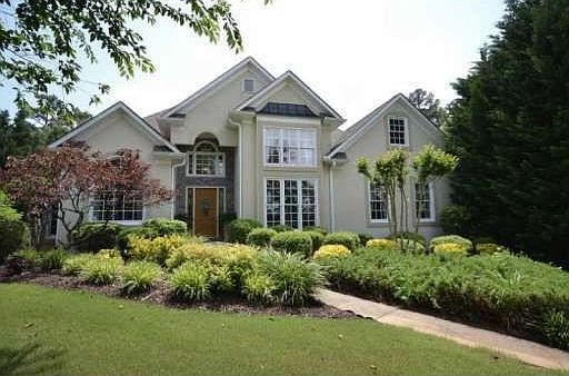 2nd image of 1920 Watercrest Dr