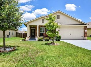 109 Foster Ln, Jarrell, TX 76537