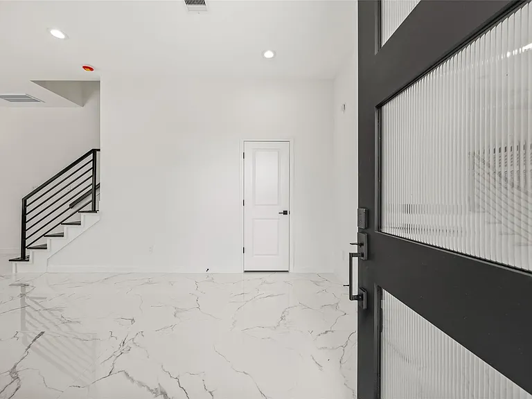 5110 Westover St — Photo 7