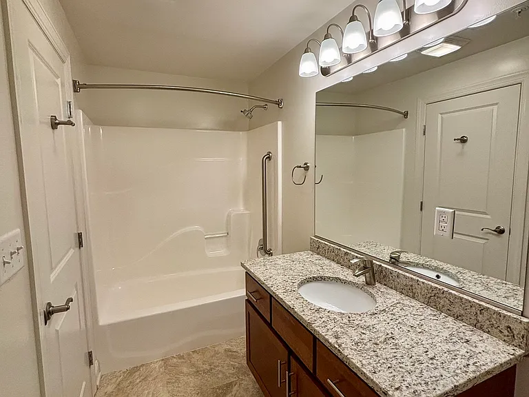 Terrace Park Apartments — Photo 7