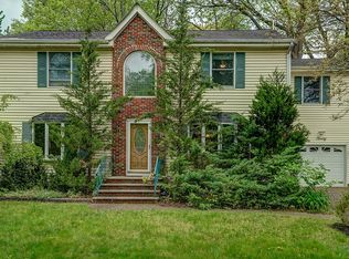 20 Tooker Pl, Springfield, NJ 07081