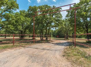 1837 Fruitland Rd, Sunset, TX 76270