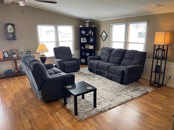 5th image of 605 Pine St #18