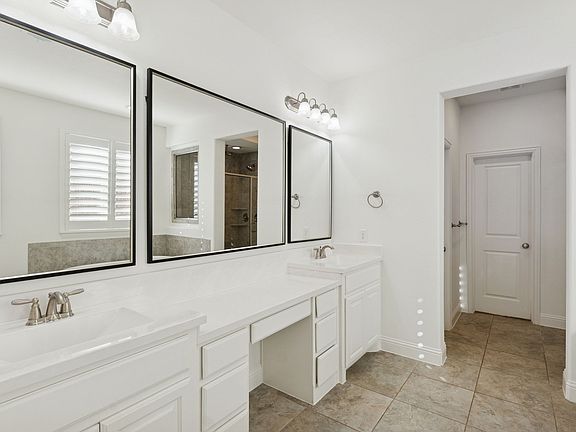5th image of 1433 5th St