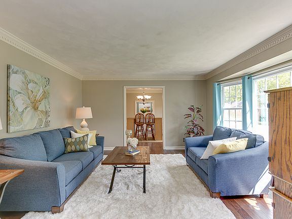 2nd image of 5320 Westover Ln