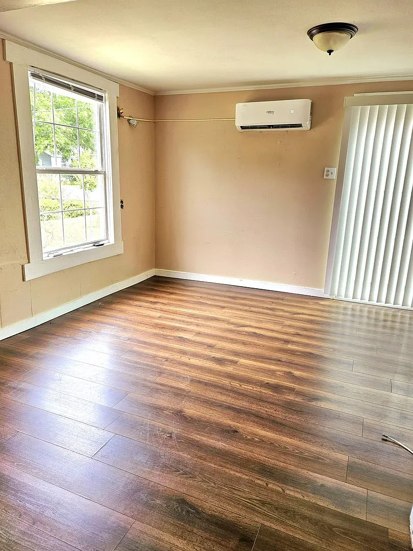 Studio Apartment on Gadsden St — Photo 4