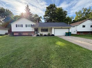 718 Edgewood Rd, Richmond Heights, OH 44143