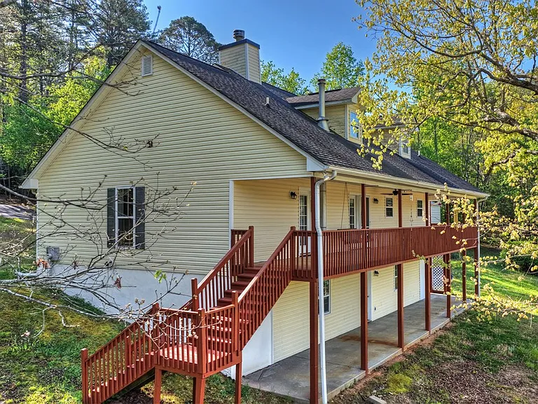 863 Woodland Dr — Photo 8