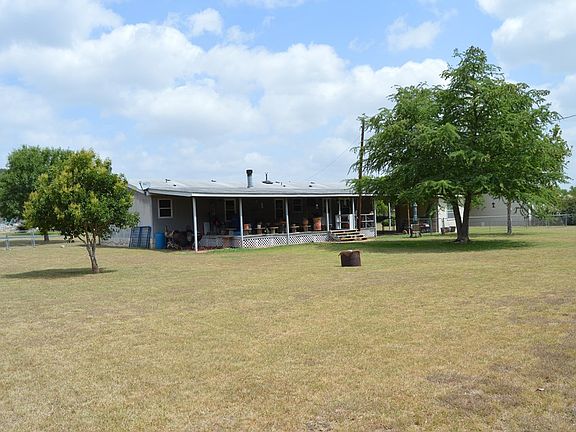 5th image of 147 Kathy Dr
