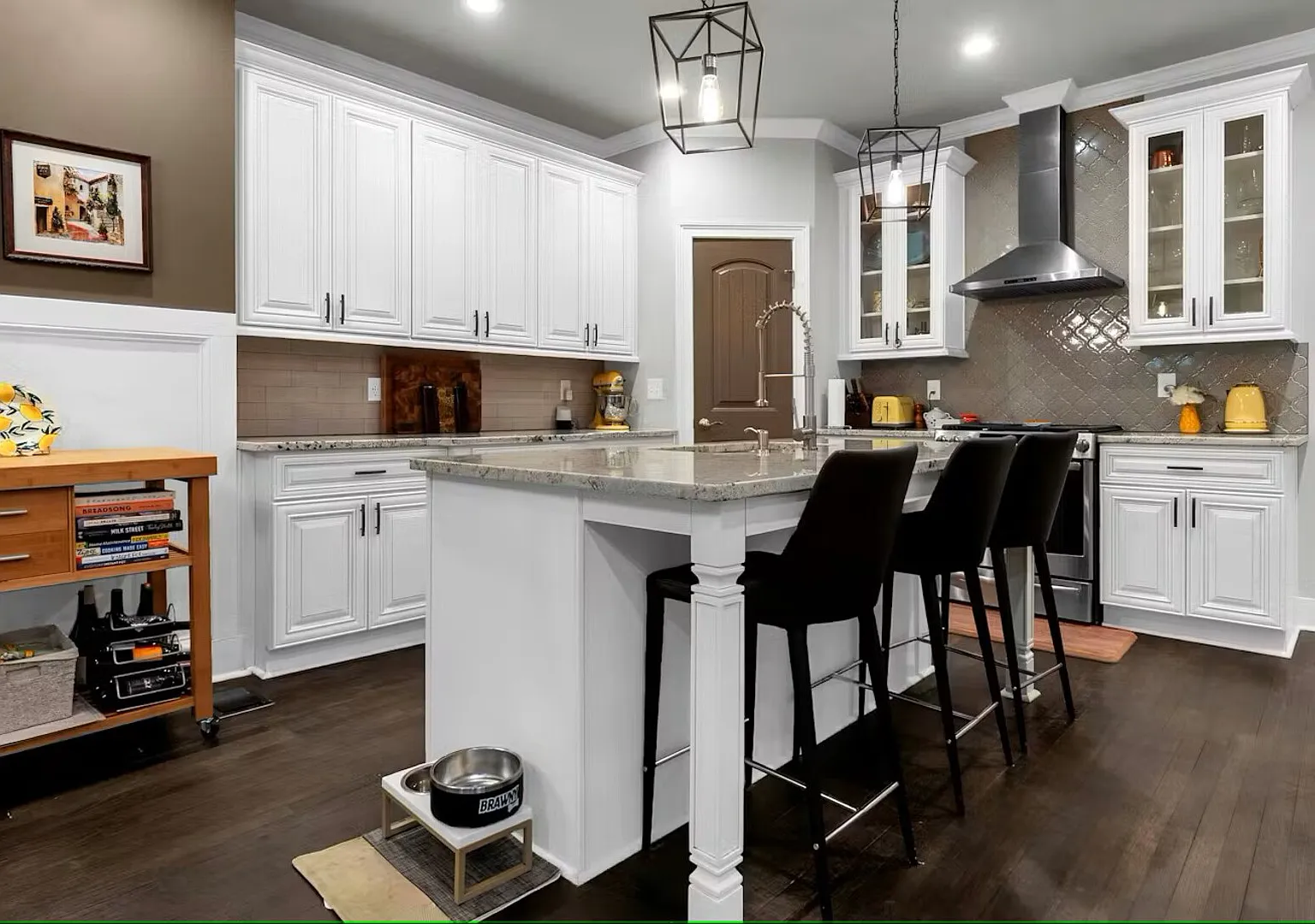 Charming & Cozy Furnished Home Walking Distance to Kirkwood — Photo 3