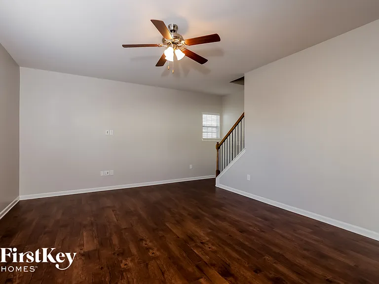 1509 Stark Spring St — Photo 2