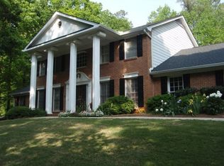 2207 Spalding Dr, Sandy Springs, GA 30350