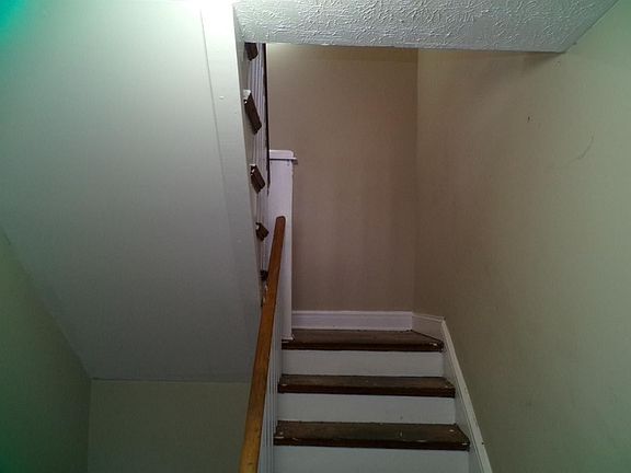 4th image of 6 Dogwood Ln #6