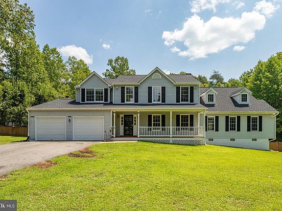 2nd image of 300 Hartlake Dr