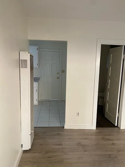 1 bed, 450 sqft, $1,600 — Photo 3