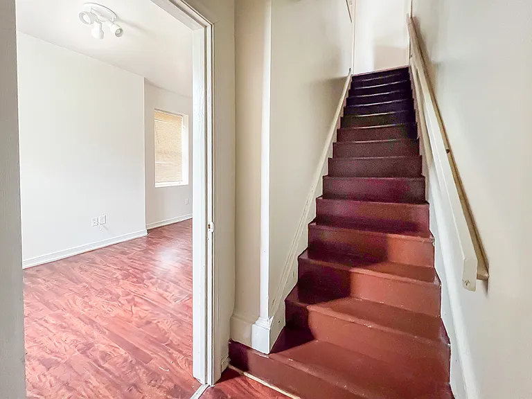 922 Wilcox St — Photo 16