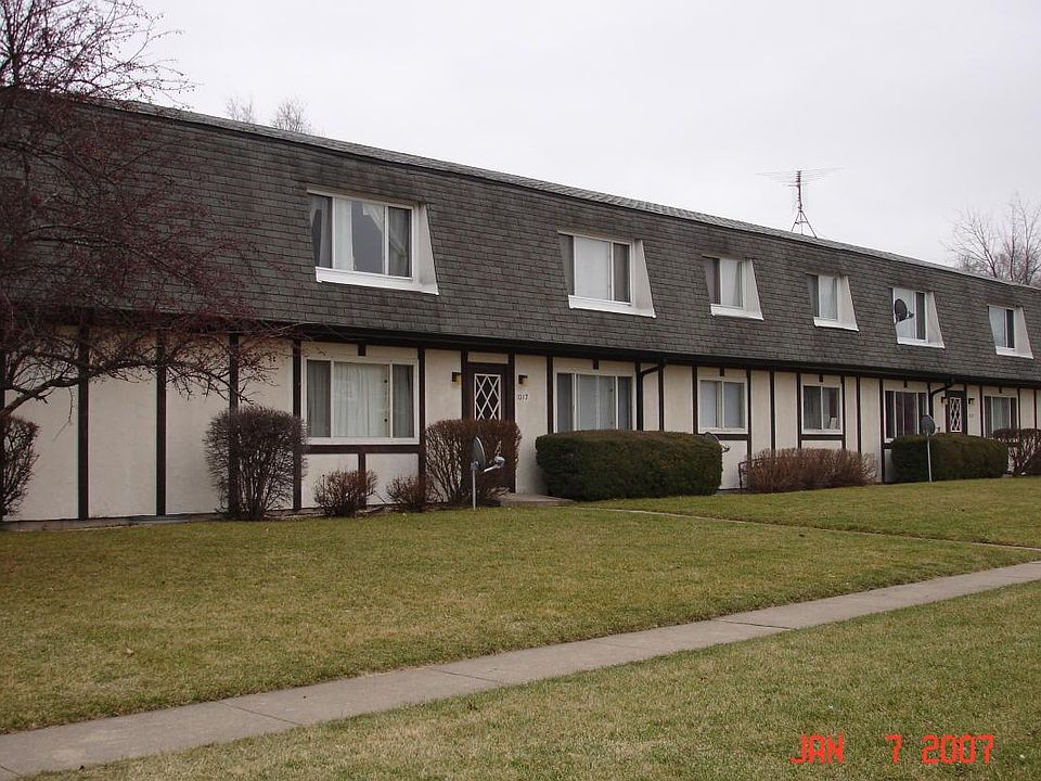 1017 9th St, Harvard, IL