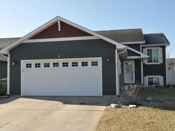 715 Sonoma Valley St, Brookings, SD 57006