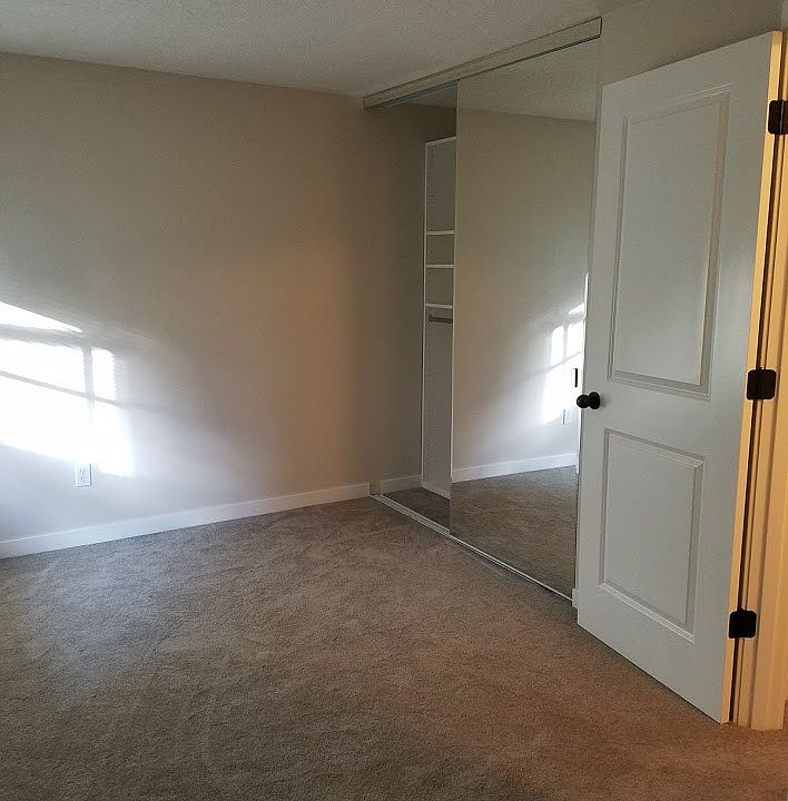 Back Bedroom with Closet